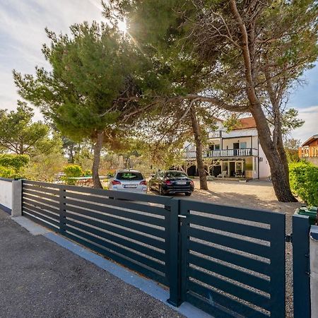 Apartments Villa Agape Vir Eksteriør bilde