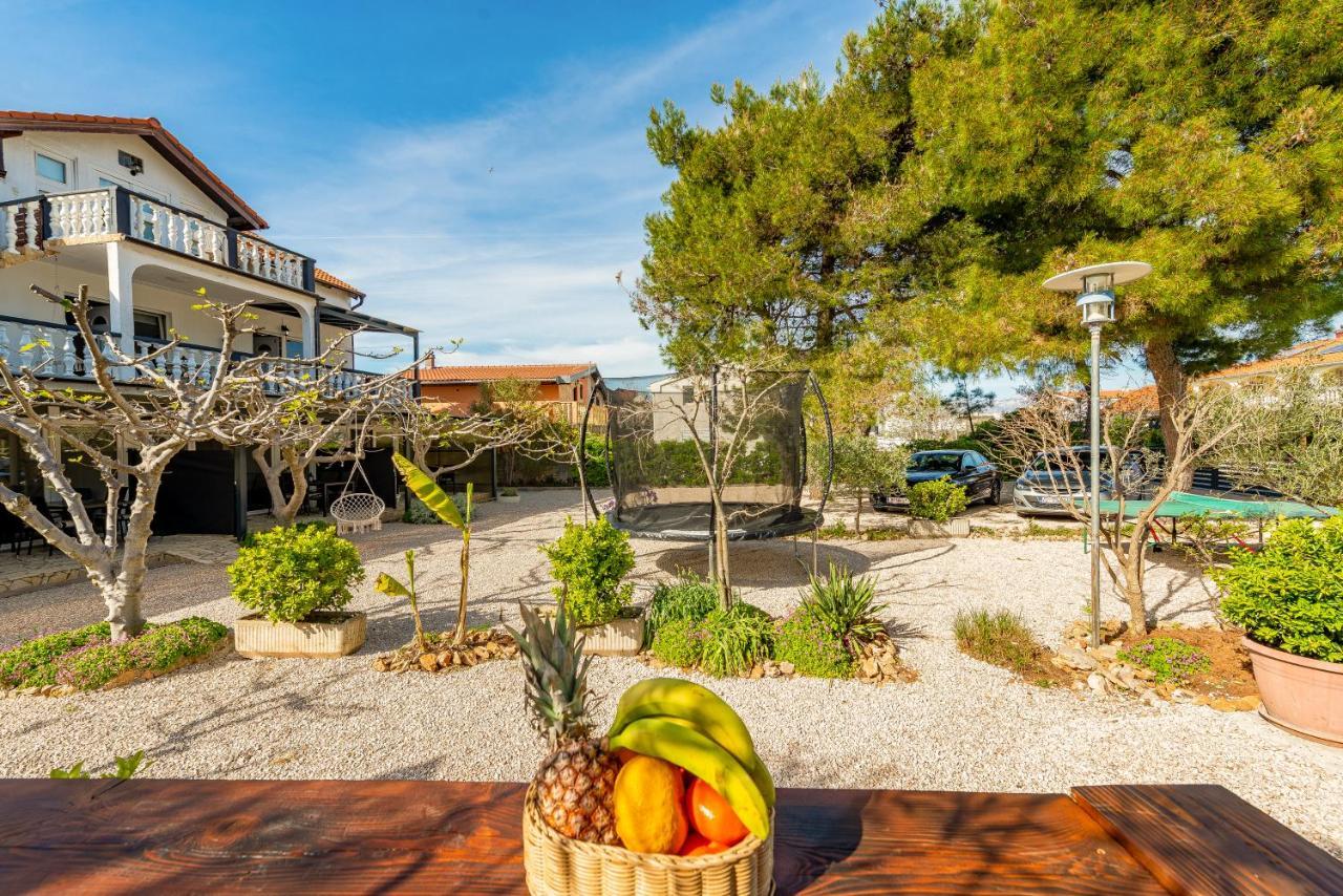 Apartments Villa Agape Vir Eksteriør bilde