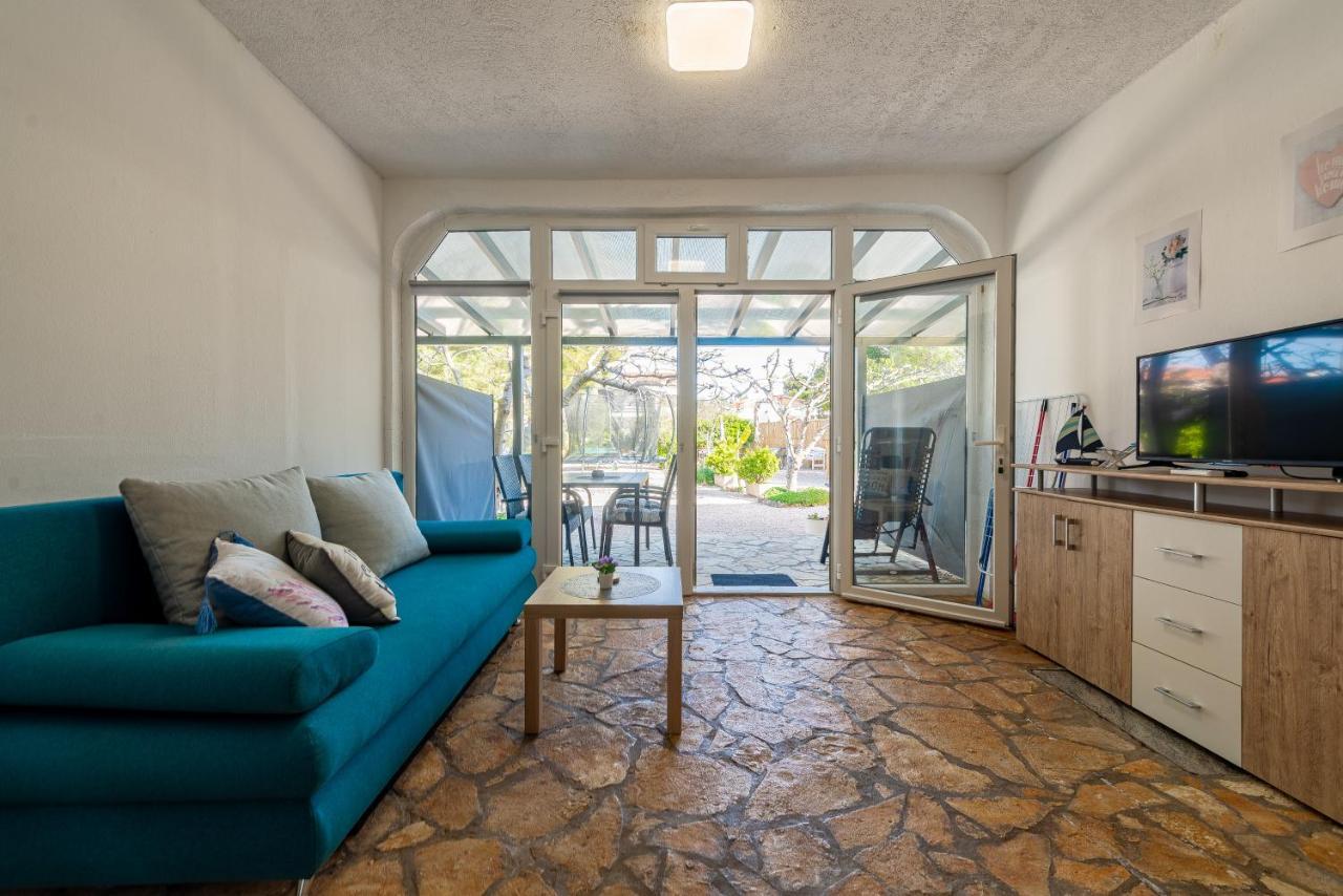 Apartments Villa Agape Vir Eksteriør bilde