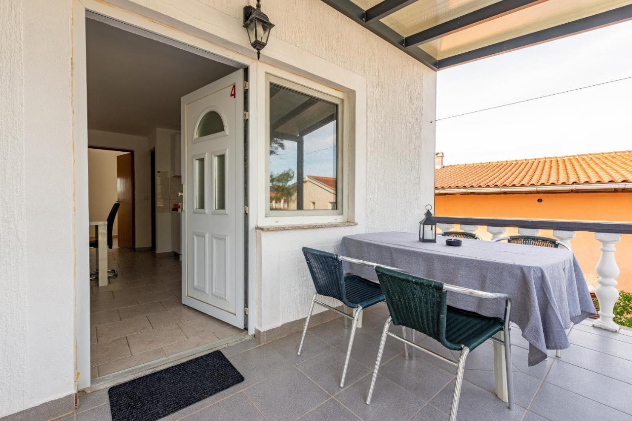Apartments Villa Agape Vir Eksteriør bilde
