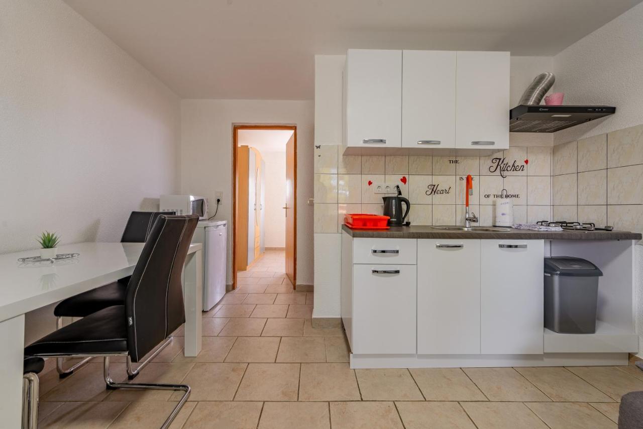 Apartments Villa Agape Vir Eksteriør bilde